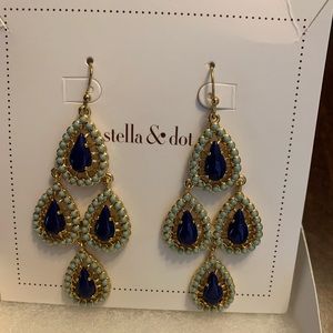 Stella & Dot Chandelier earrings